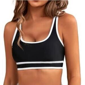 BMJL Women’s Sporty Color Block Scoop Neck Seim Bikini Top Sz. M NWT